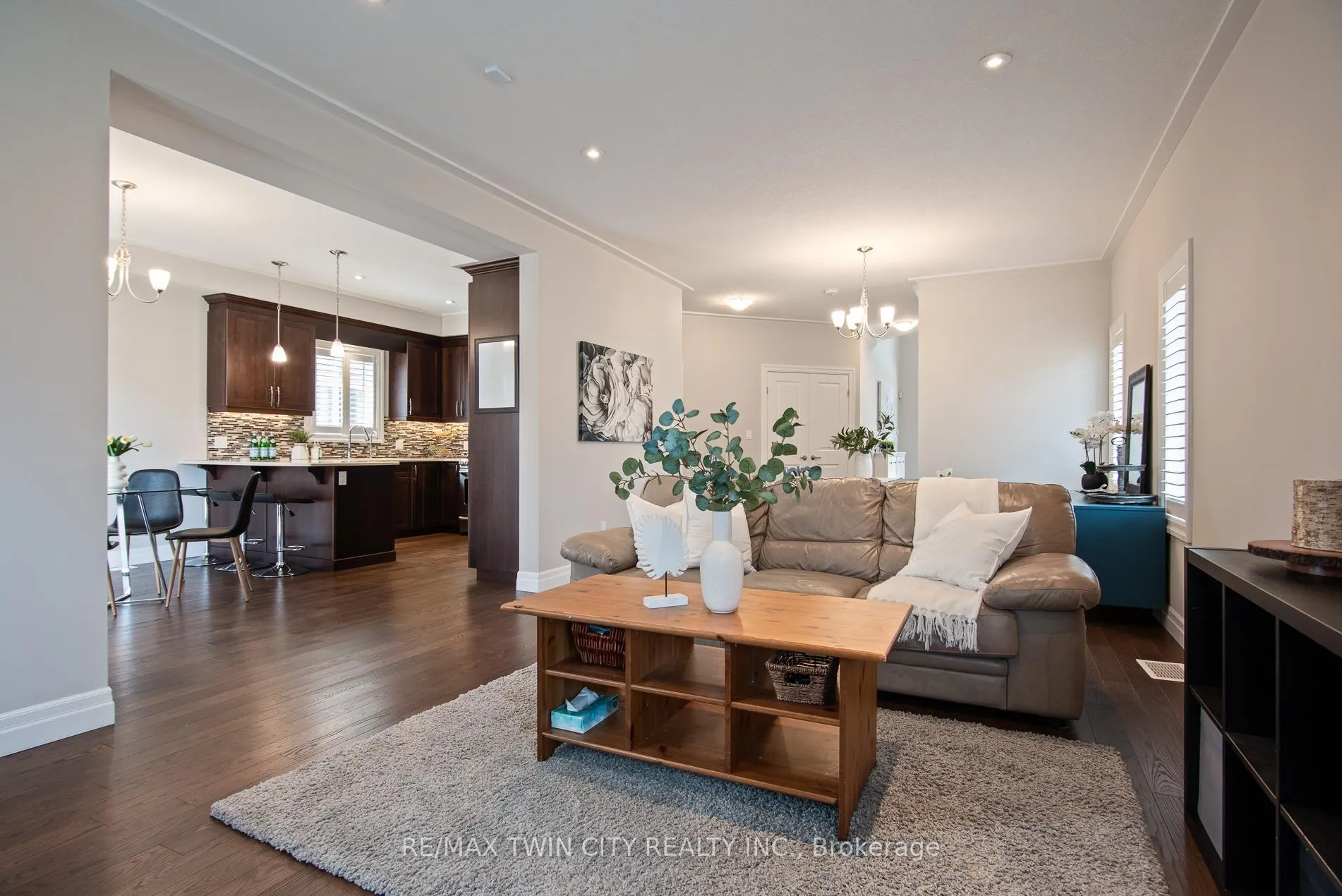 Photo 14 of 255 Falconridge Drive, Kitchener — HOMEH