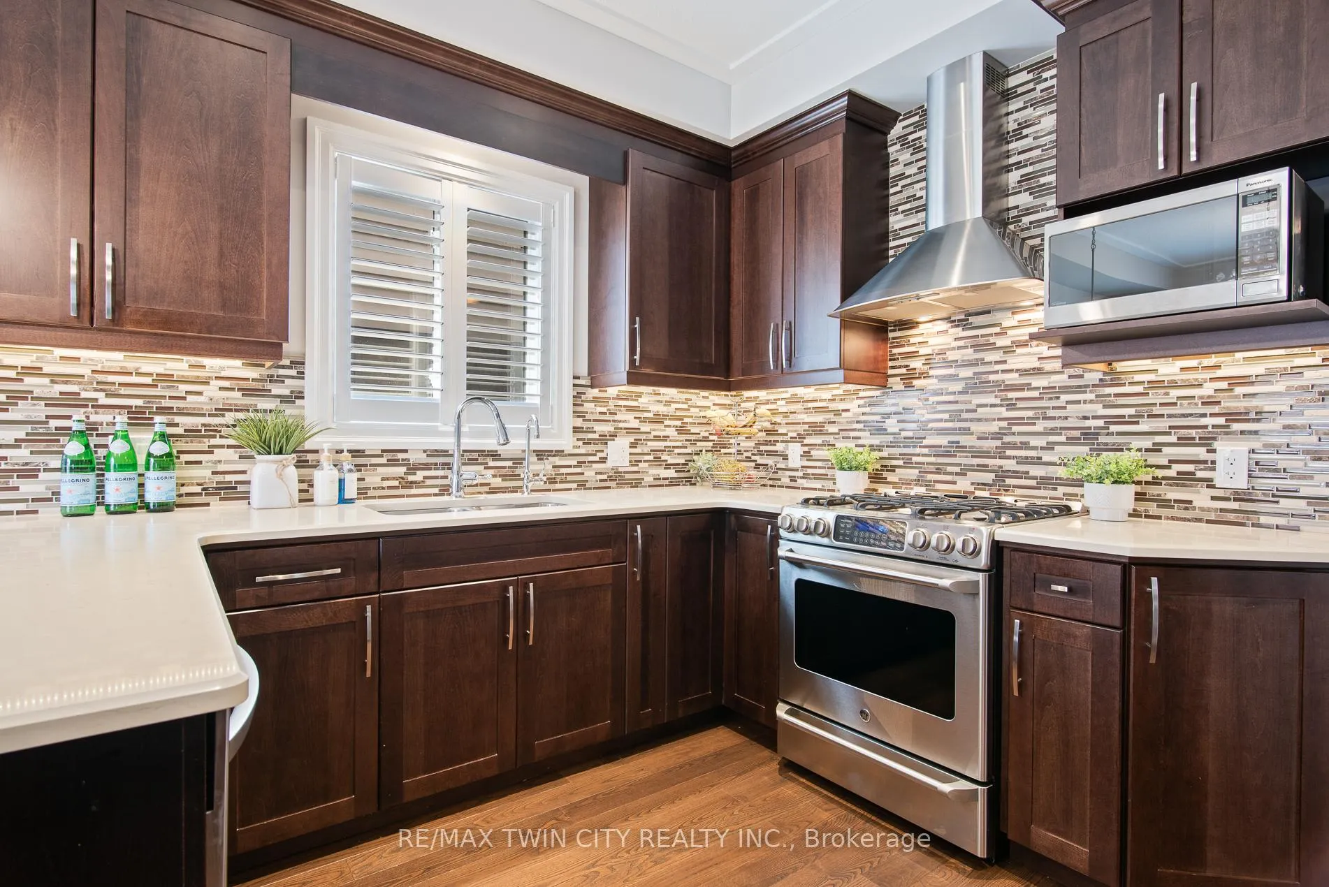 Photo 18 of 255 Falconridge Drive, Kitchener — HOMEH