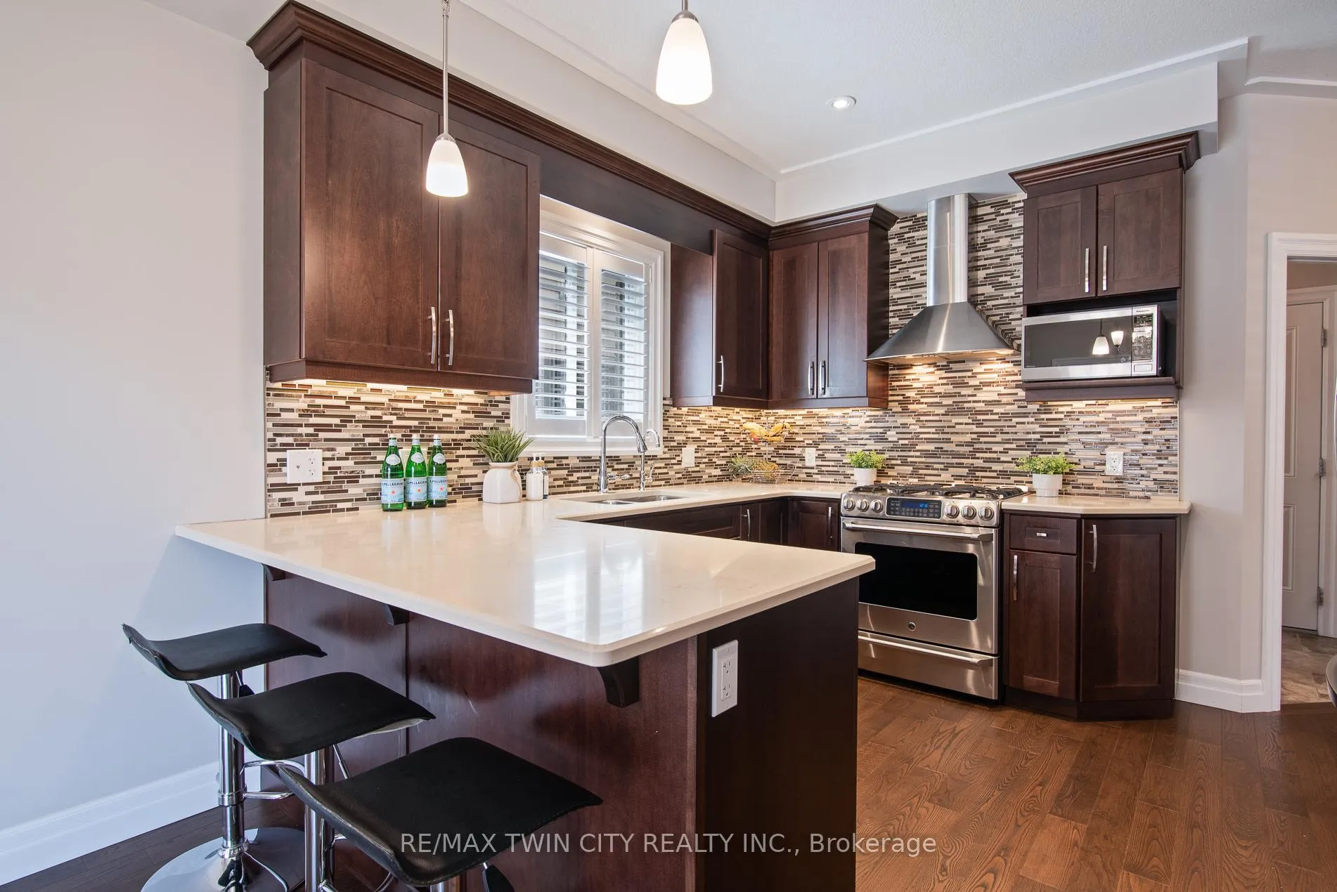 Photo 21 of 255 Falconridge Drive, Kitchener — HOMEH