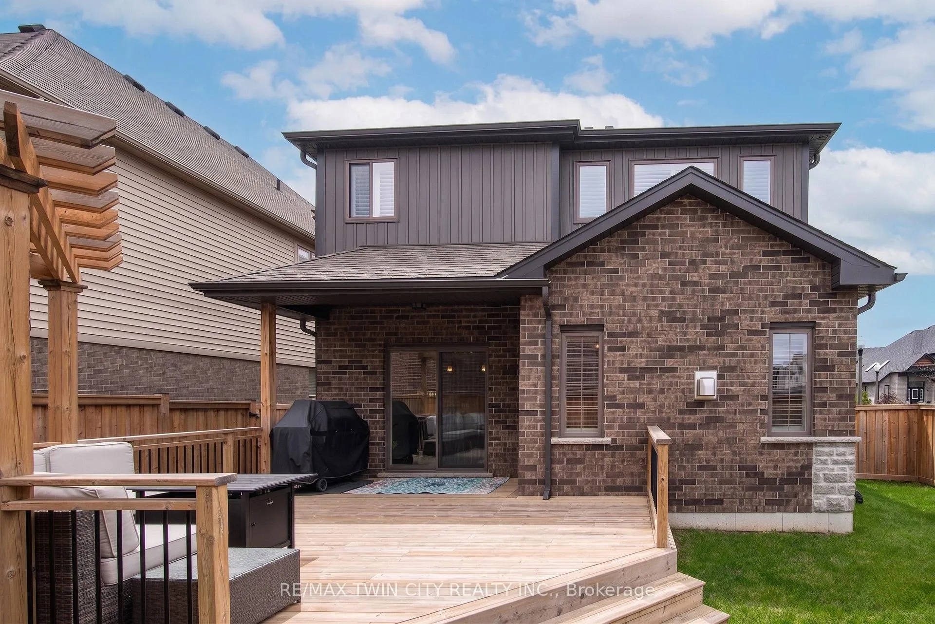 Photo 42 of 255 Falconridge Drive, Kitchener — HOMEH