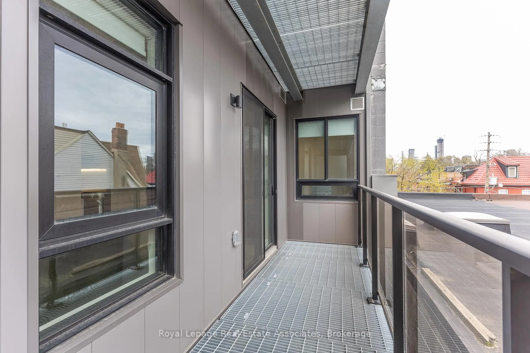 Photo 19 of Unit 302, 1000 Bathurst Street, Toronto, The Annex — HOMEH