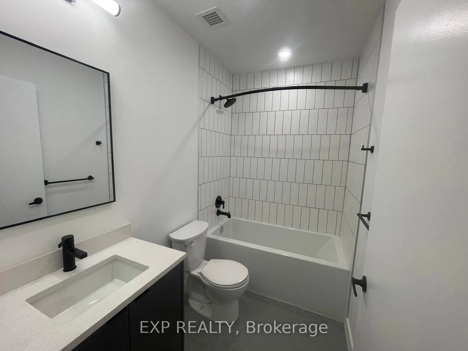 Photo 10 of Unit B15, 1600 James Naismith Drive, Ottawa, Pineview — HOMEH