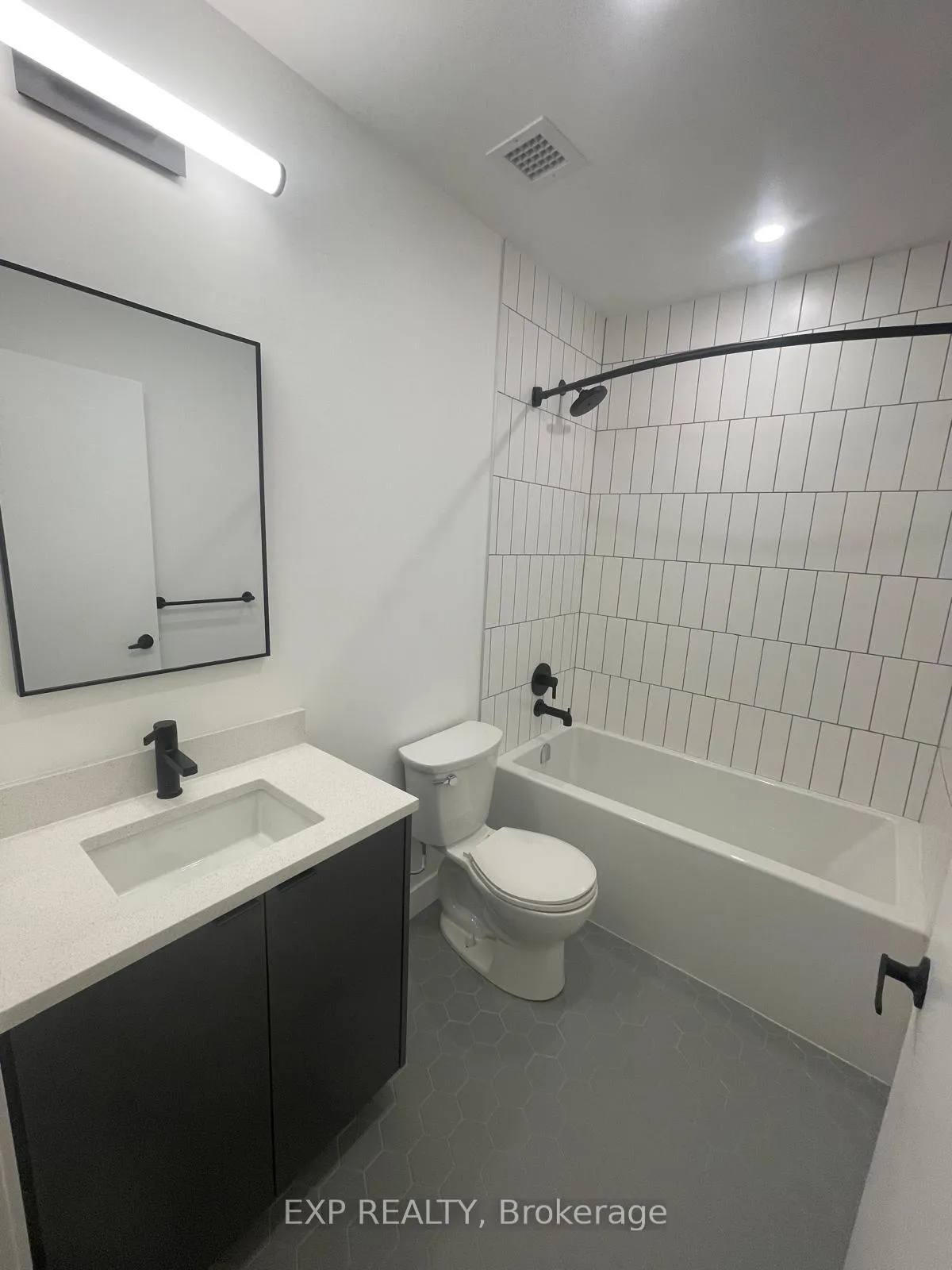 Photo 11 of Unit B15, 1600 James Naismith Drive, Ottawa, Pineview — HOMEH