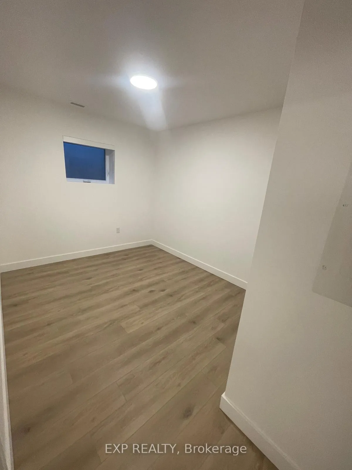 Photo 12 of Unit B15, 1600 James Naismith Drive, Ottawa, Pineview — HOMEH