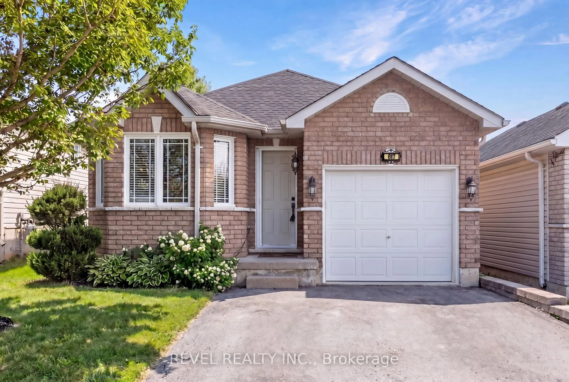 Photo 1 of 617 Clancy Crescent, Peterborough, Otonabee Ward 1 — HOMEH