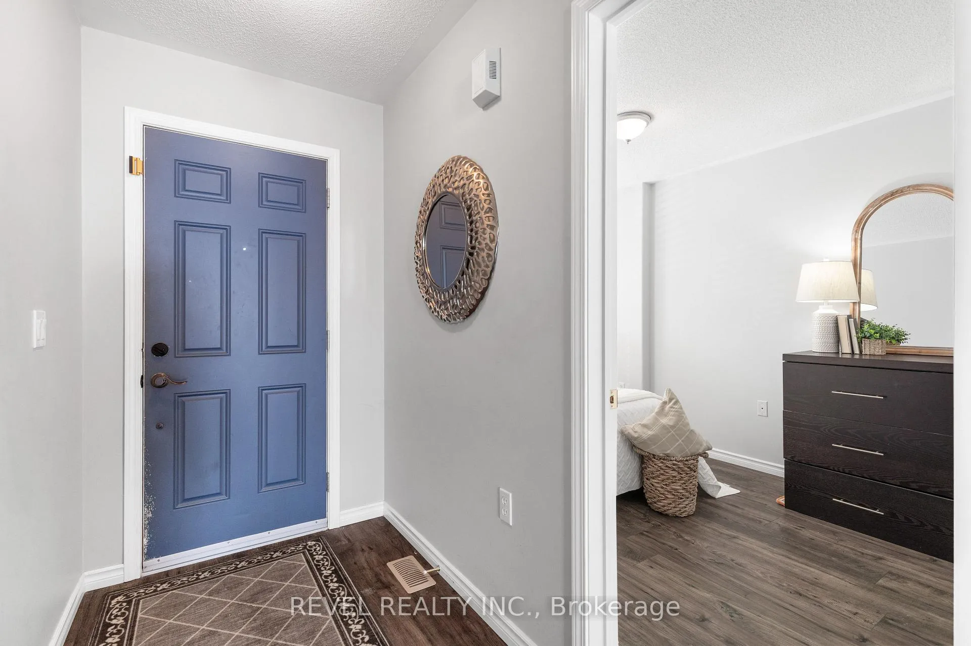 Photo 3 of 617 Clancy Crescent, Peterborough, Otonabee Ward 1 — HOMEH