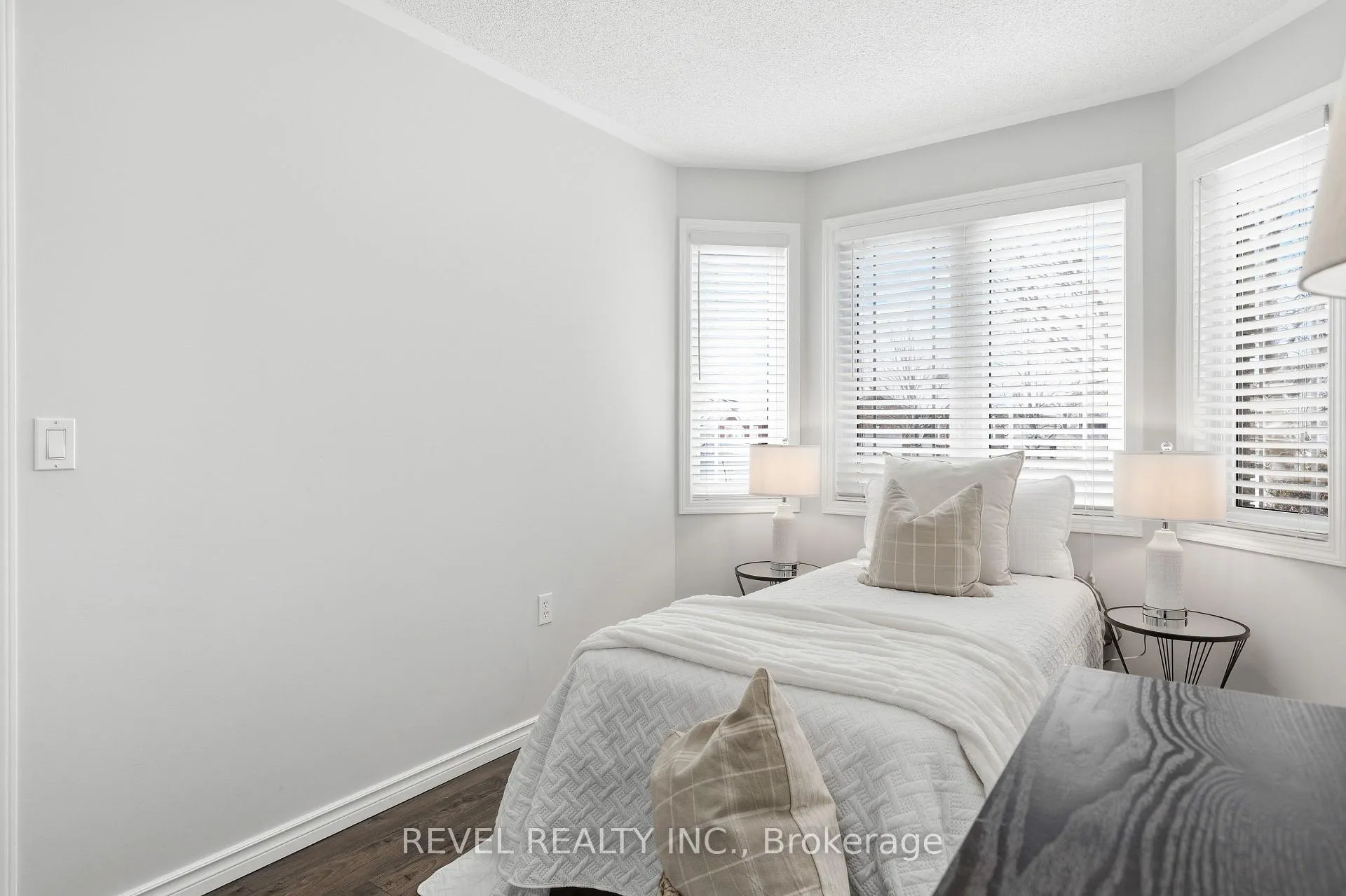 Photo 26 of 617 Clancy Crescent, Peterborough, Otonabee Ward 1 — HOMEH