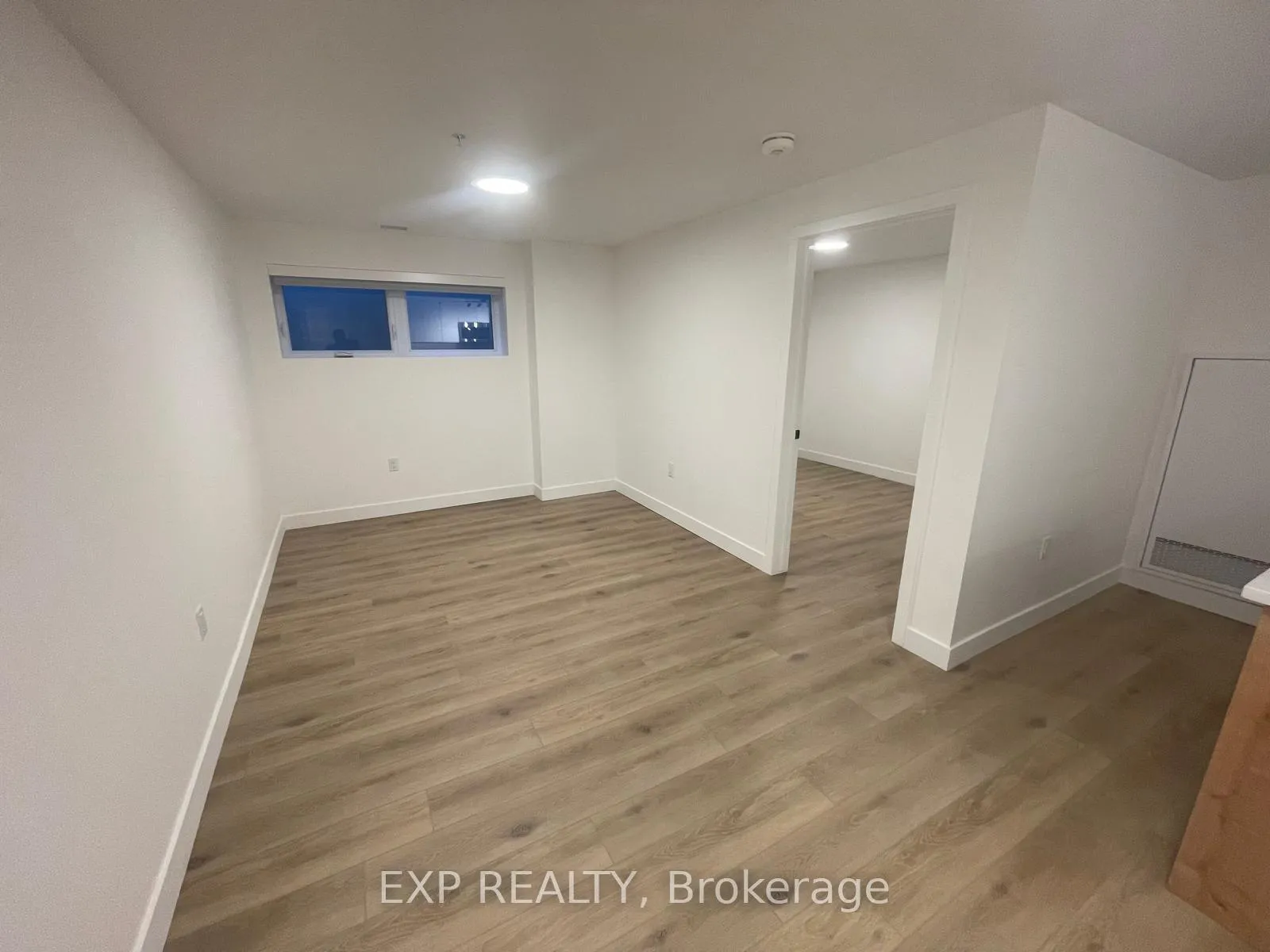 Photo 6 of Unit #B14, 1600 James Naismith Drive, Ottawa, Pineview — HOMEH