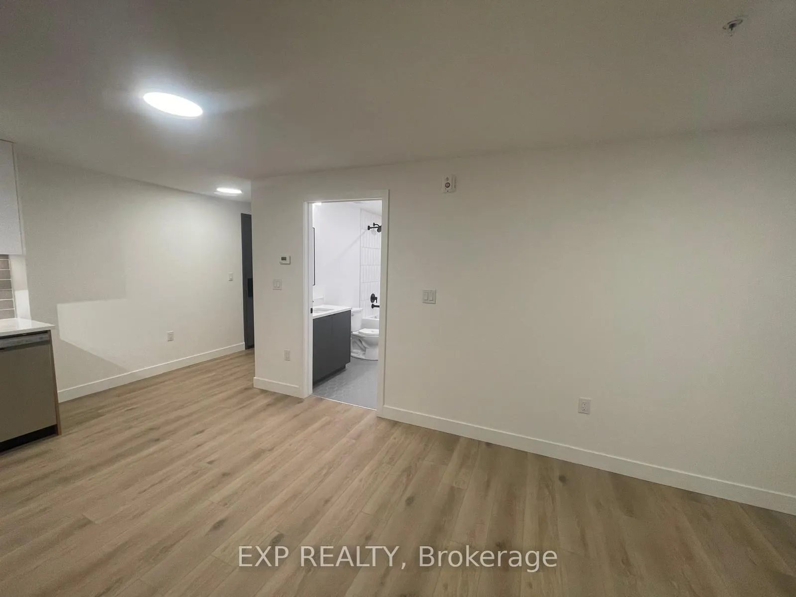 Photo 11 of Unit #B14, 1600 James Naismith Drive, Ottawa, Pineview — HOMEH