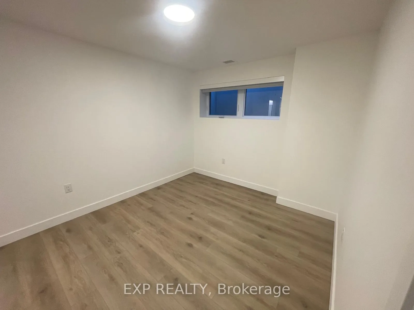 Photo 12 of Unit #B14, 1600 James Naismith Drive, Ottawa, Pineview — HOMEH