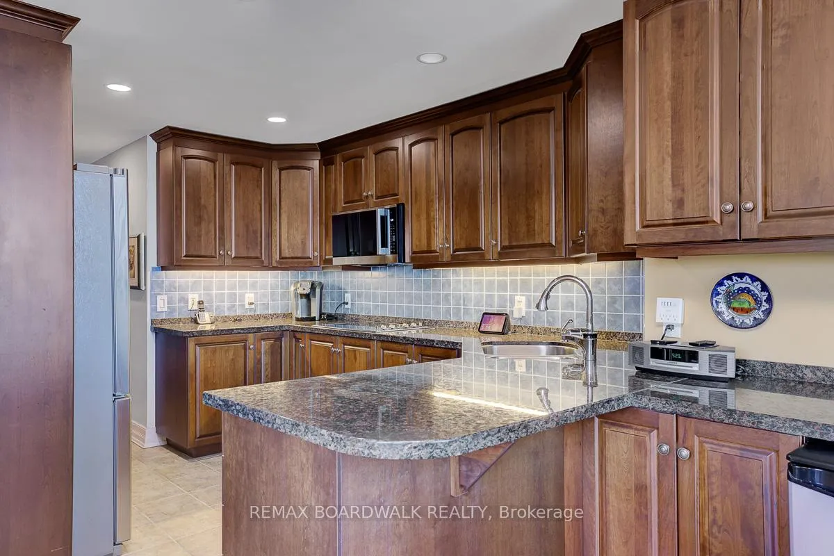 Photo 18 of Unit 1602, 3580 Rivergate Way, Ottawa, Quinterra — HOMEH