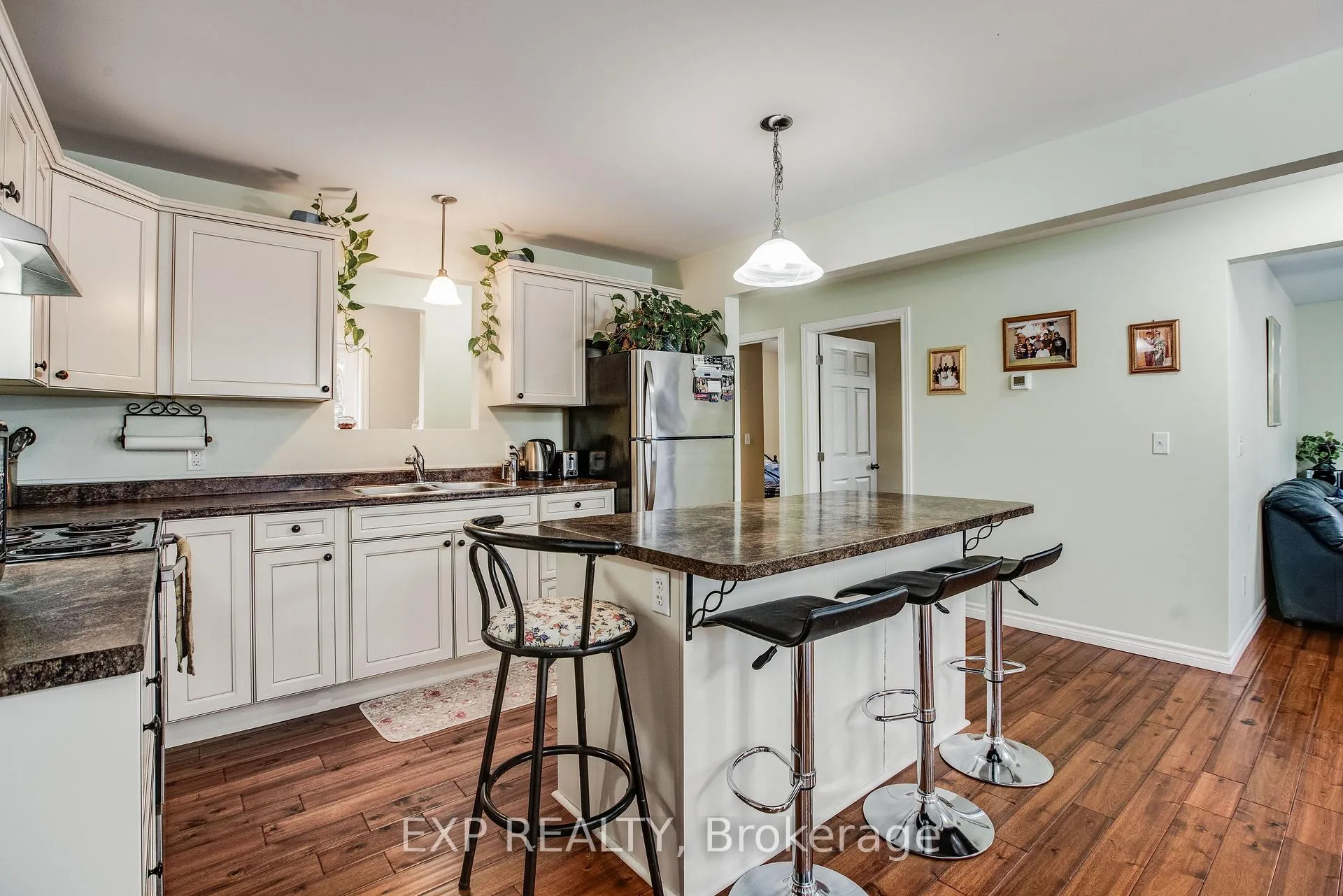 Photo 13 of 25 Mary Street S, Smiths Falls — HOMEH