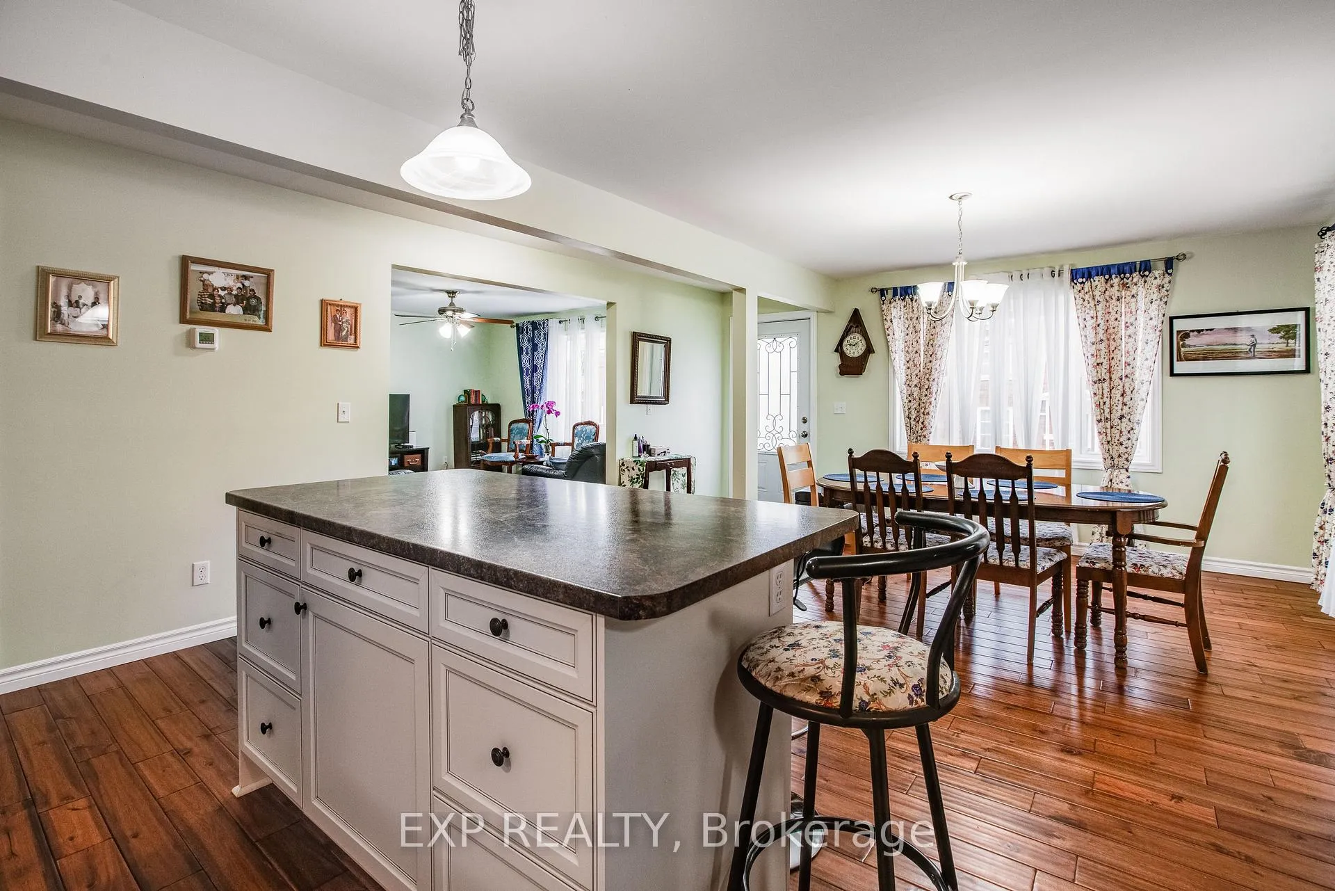 Photo 14 of 25 Mary Street S, Smiths Falls — HOMEH