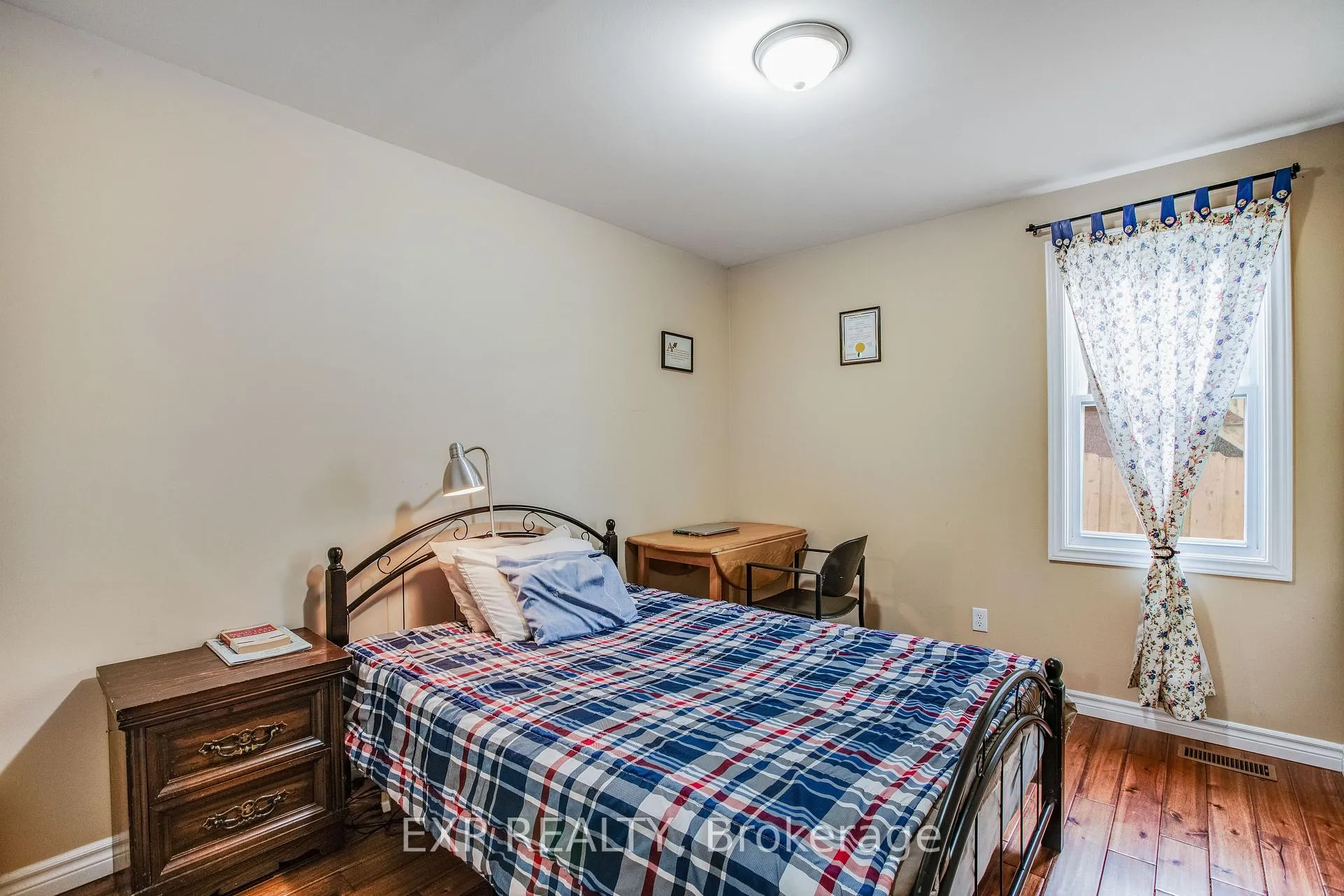 Photo 25 of 25 Mary Street S, Smiths Falls — HOMEH