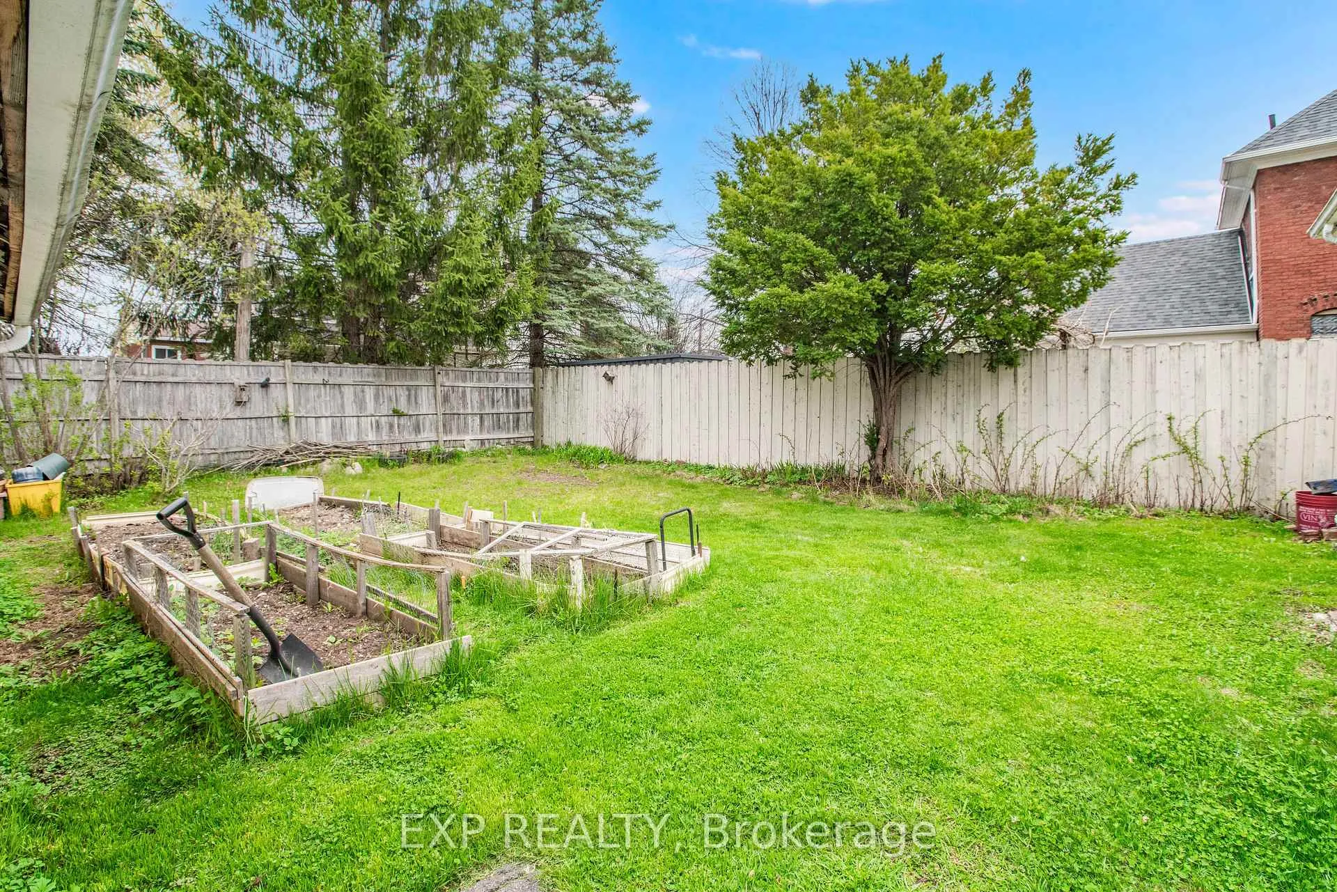 Photo 37 of 25 Mary Street S, Smiths Falls — HOMEH