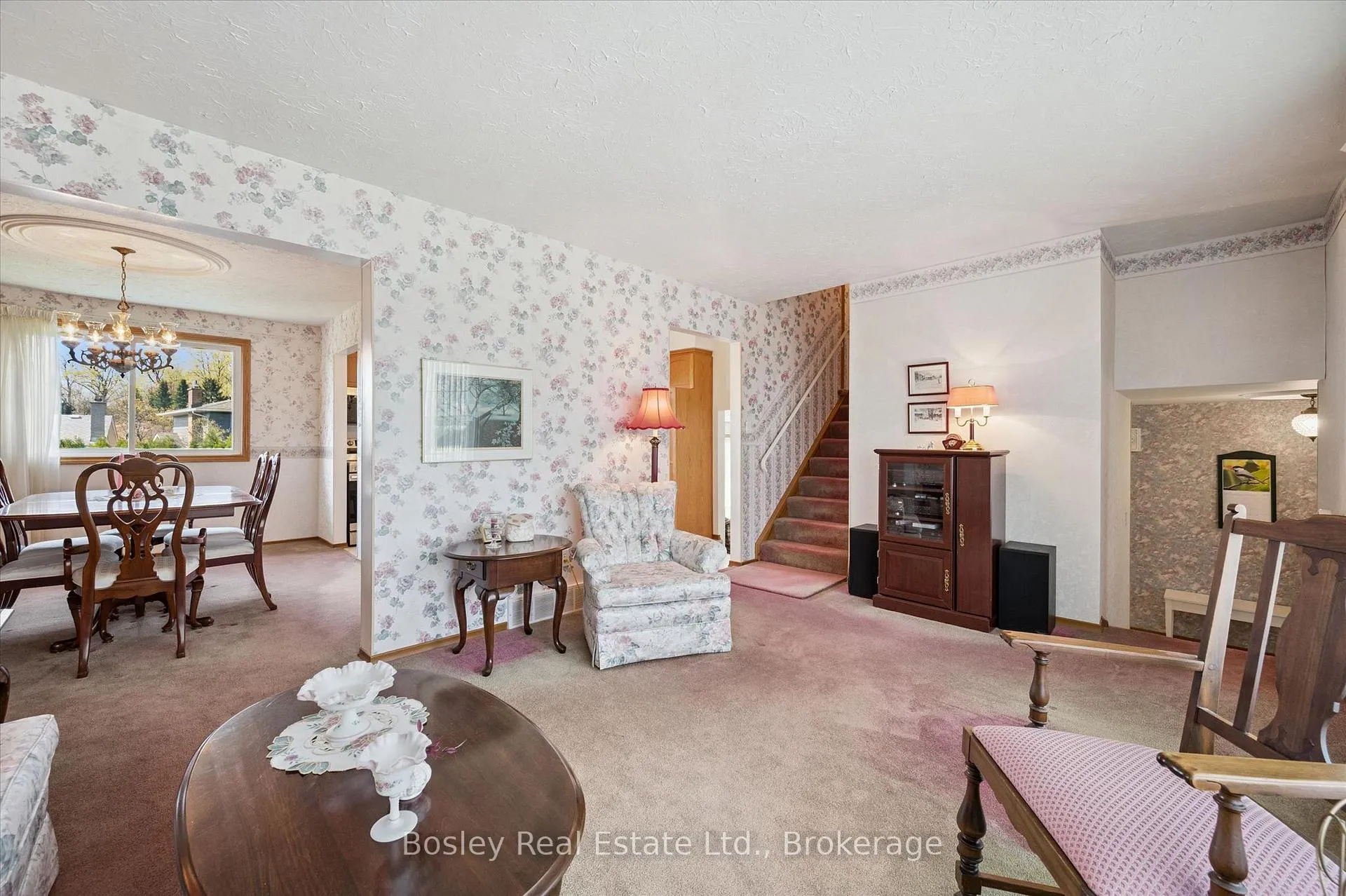 Photo 8 of 49 Ripley Crescent, Kitchener — HOMEH