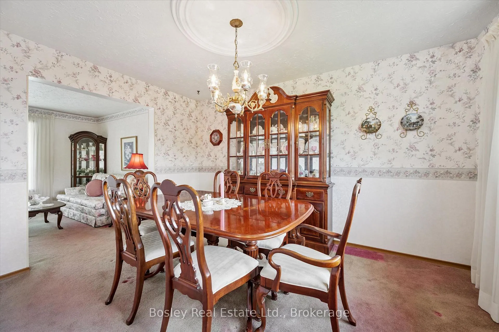 Photo 13 of 49 Ripley Crescent, Kitchener — HOMEH