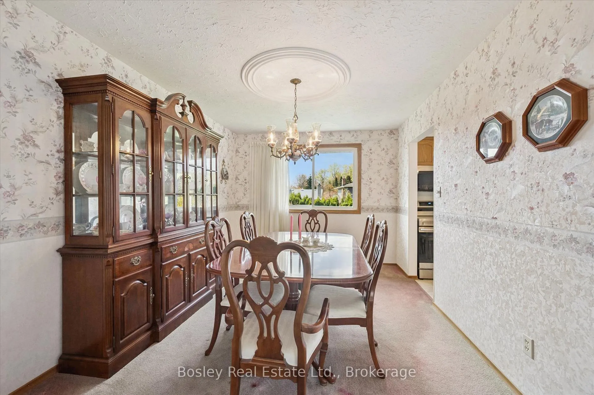 Photo 14 of 49 Ripley Crescent, Kitchener — HOMEH
