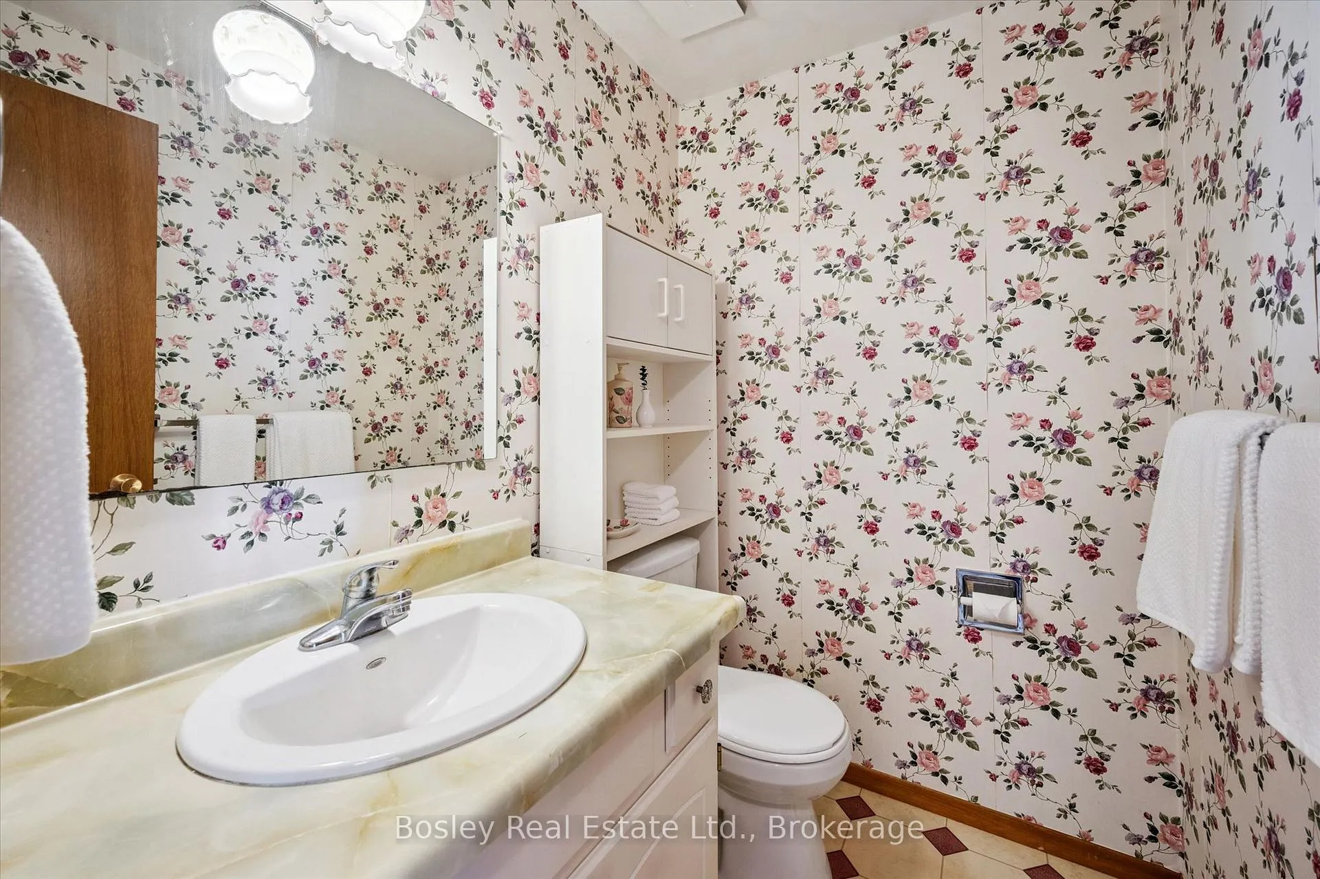 Photo 15 of 49 Ripley Crescent, Kitchener — HOMEH