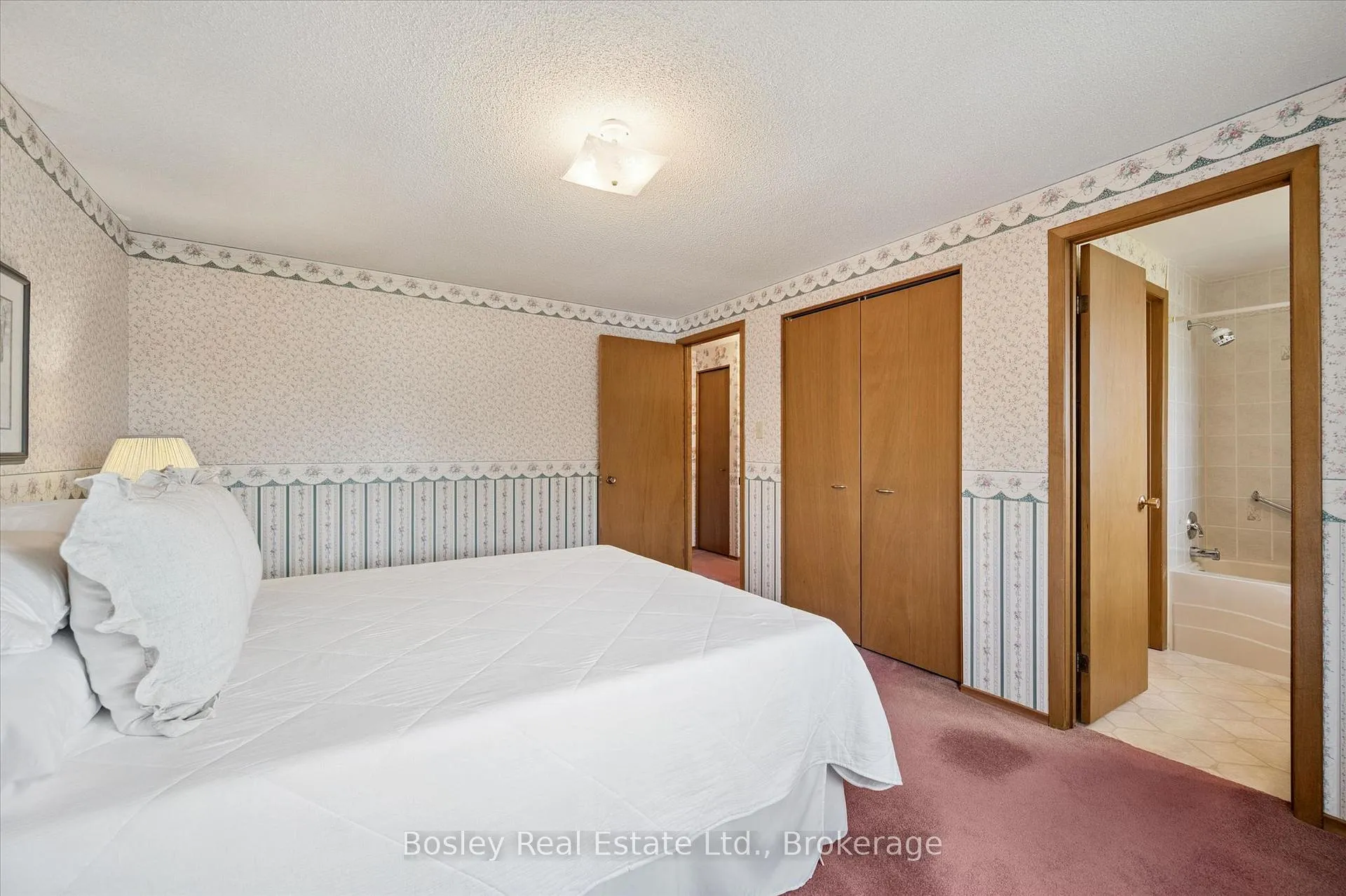 Photo 20 of 49 Ripley Crescent, Kitchener — HOMEH