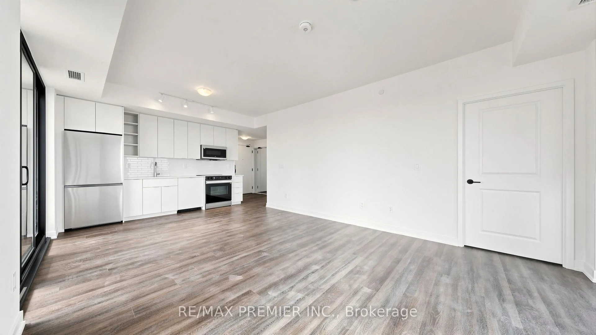 Photo 8 of Unit 1108, 2075 Lakeshore Road, Burlington, Brant — HOMEH
