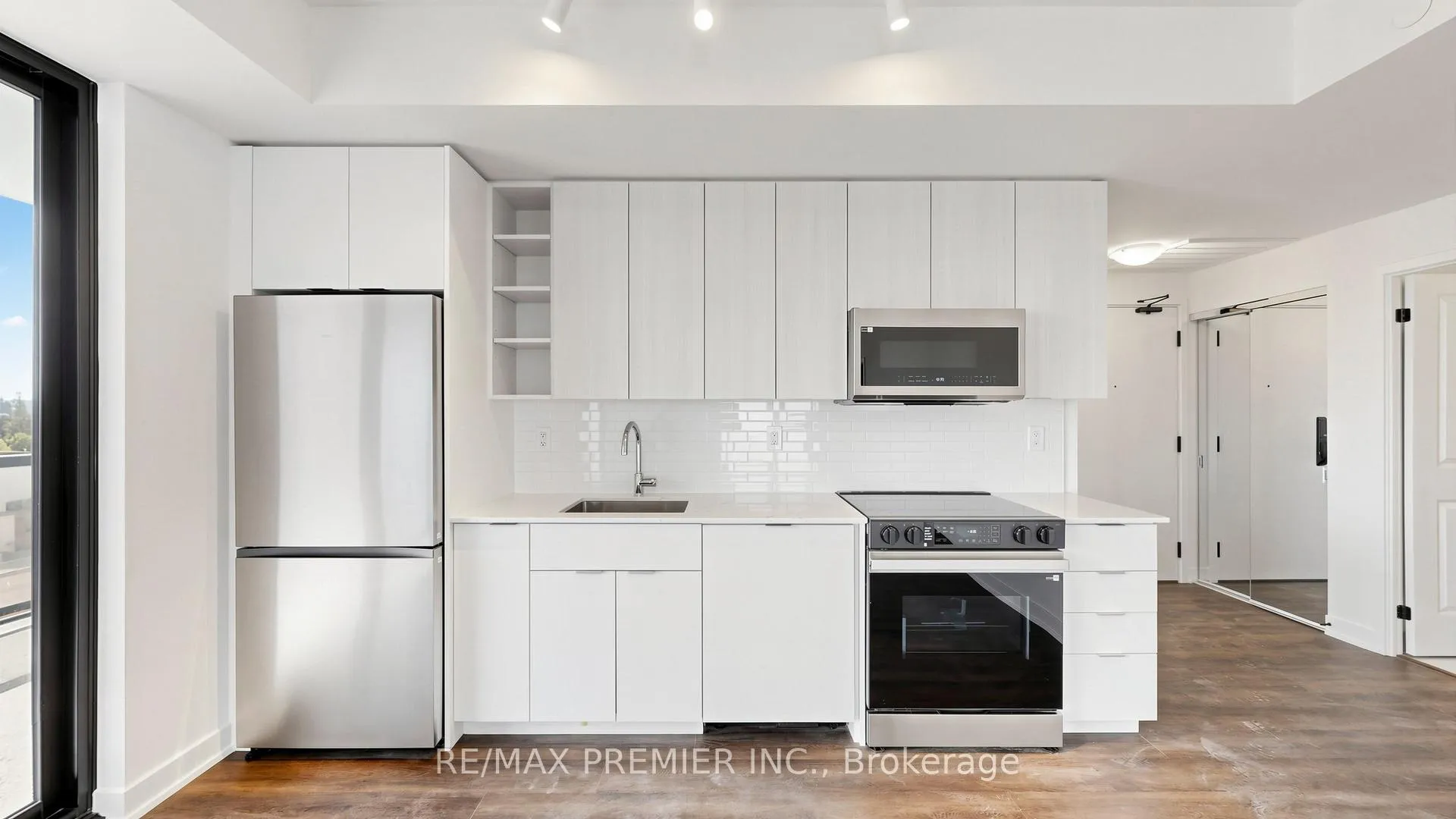 Photo 11 of Unit 1108, 2075 Lakeshore Road, Burlington, Brant — HOMEH