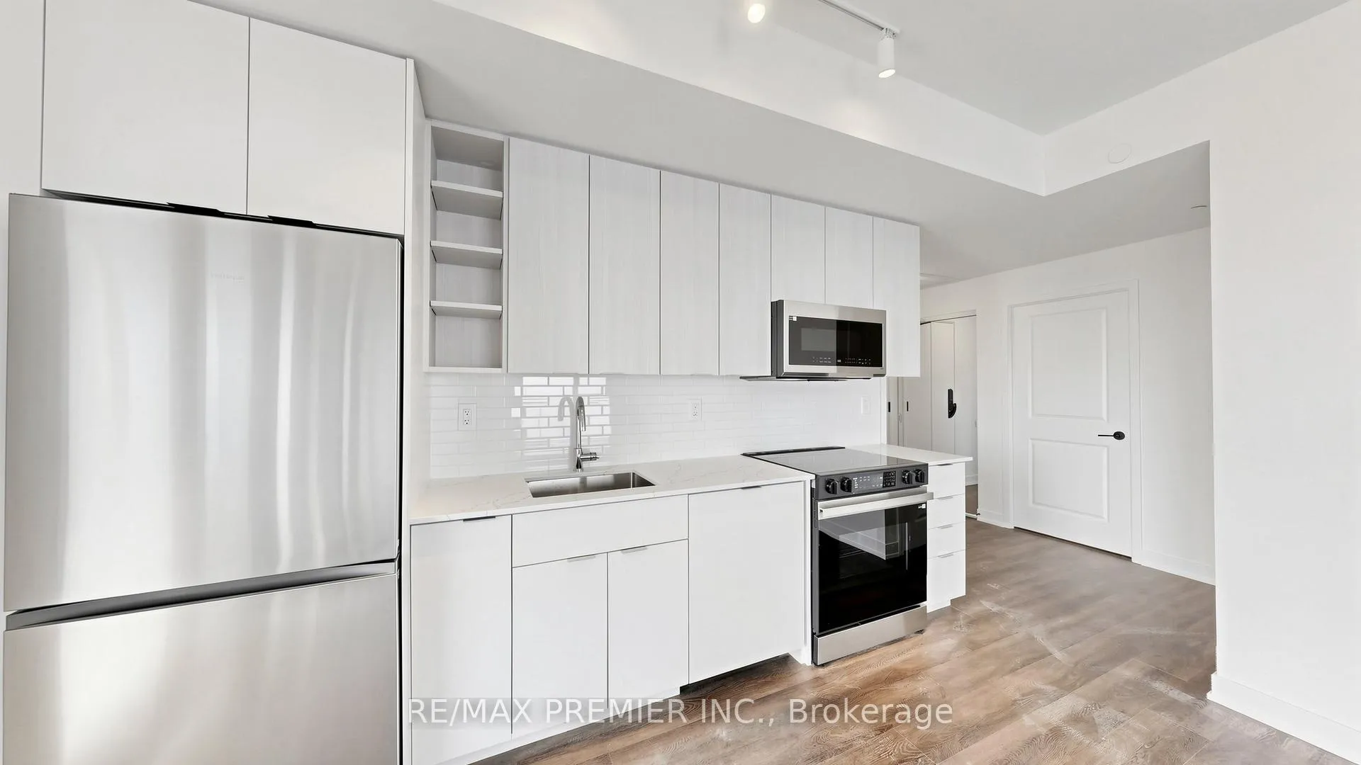 Photo 12 of Unit 1108, 2075 Lakeshore Road, Burlington, Brant — HOMEH