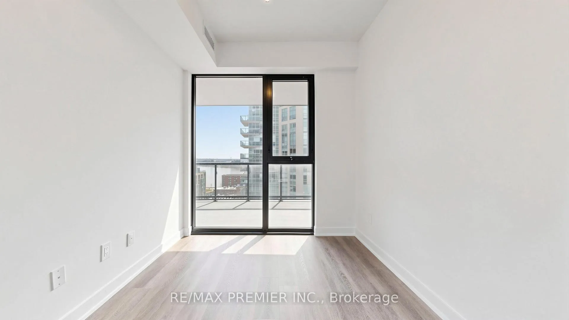 Photo 20 of Unit 1108, 2075 Lakeshore Road, Burlington, Brant — HOMEH
