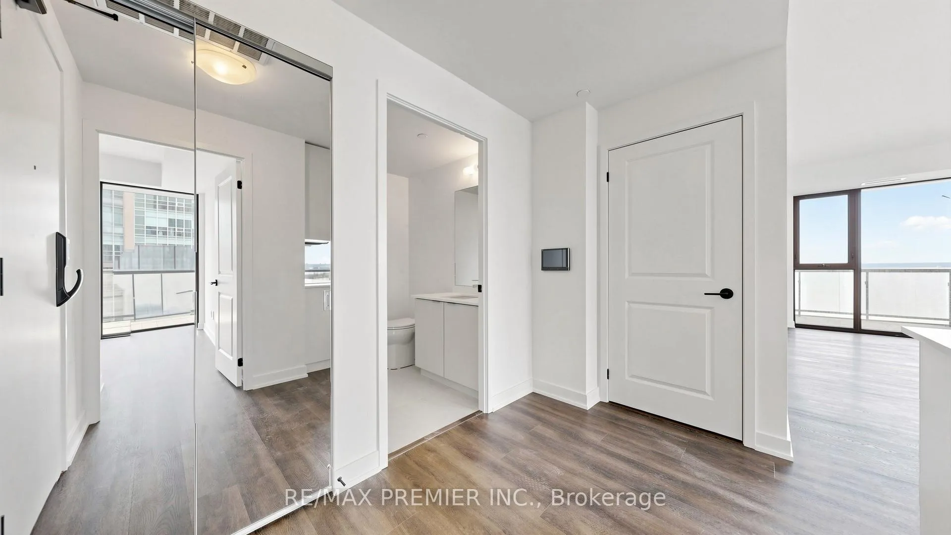 Photo 23 of Unit 1108, 2075 Lakeshore Road, Burlington, Brant — HOMEH