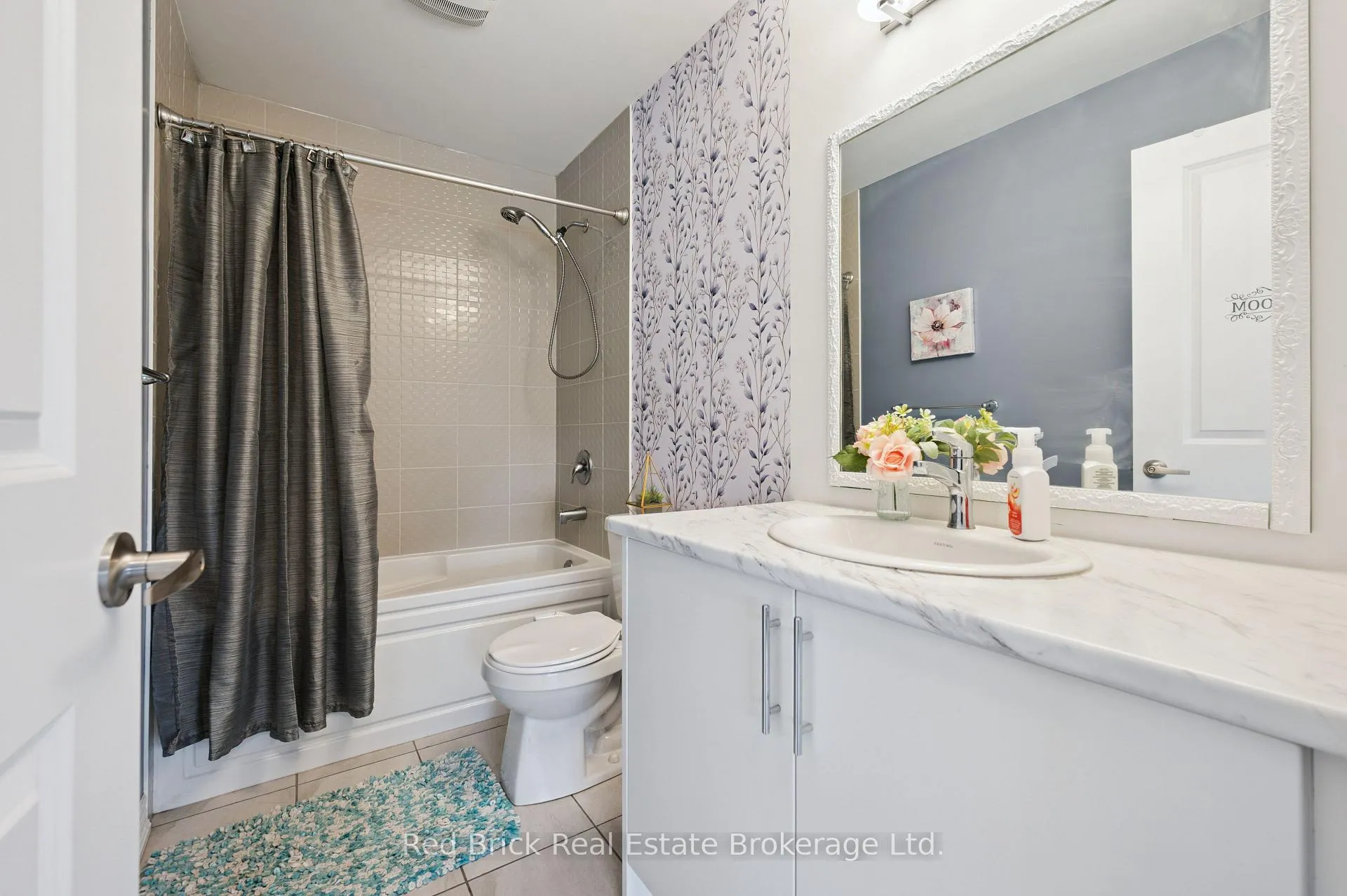 Photo 23 of 223 Farley Road W, Centre Wellington, Fergus — HOMEH