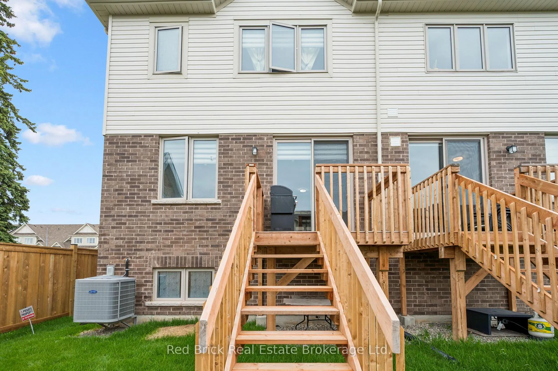Photo 32 of 223 Farley Road W, Centre Wellington, Fergus — HOMEH