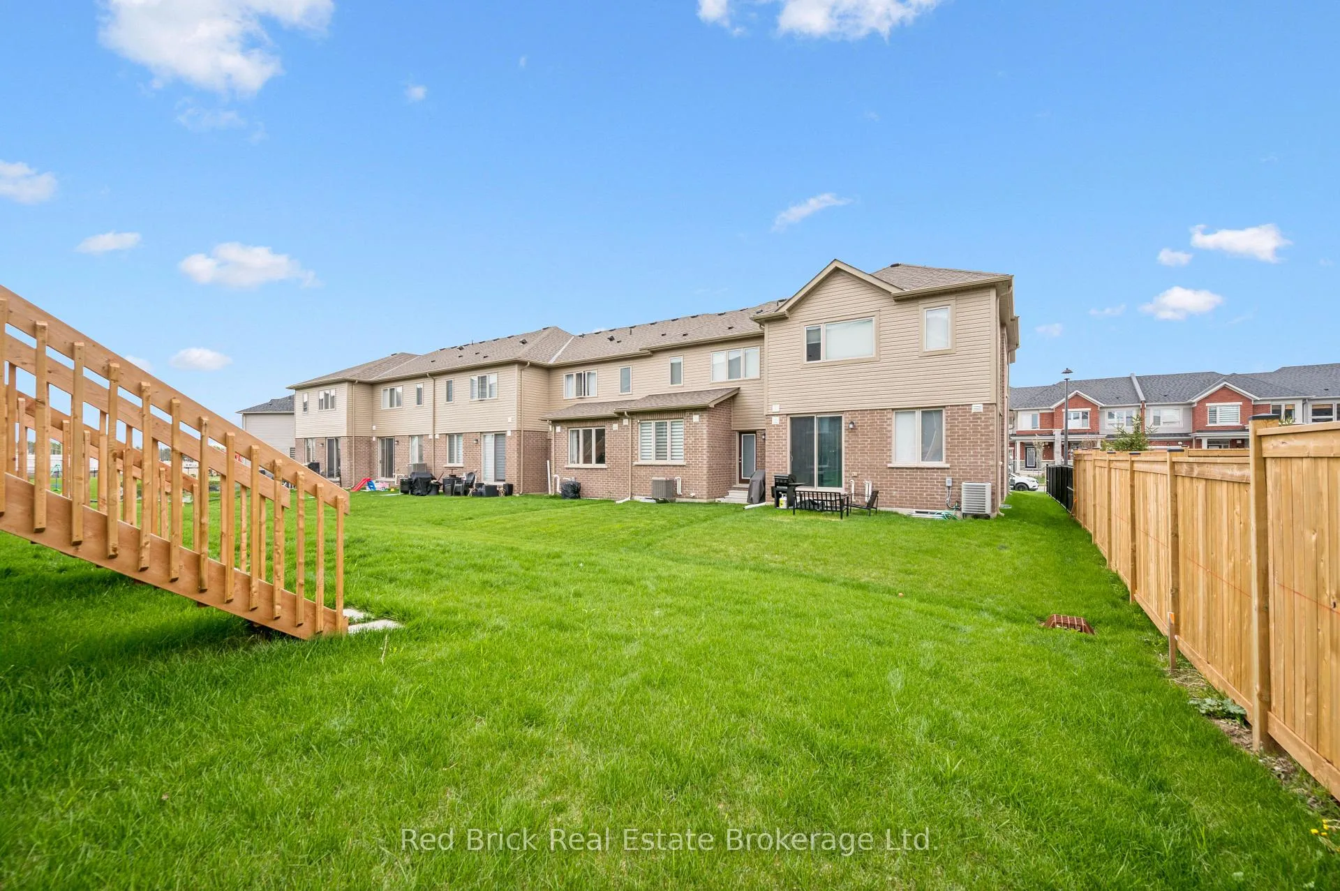 Photo 33 of 223 Farley Road W, Centre Wellington, Fergus — HOMEH