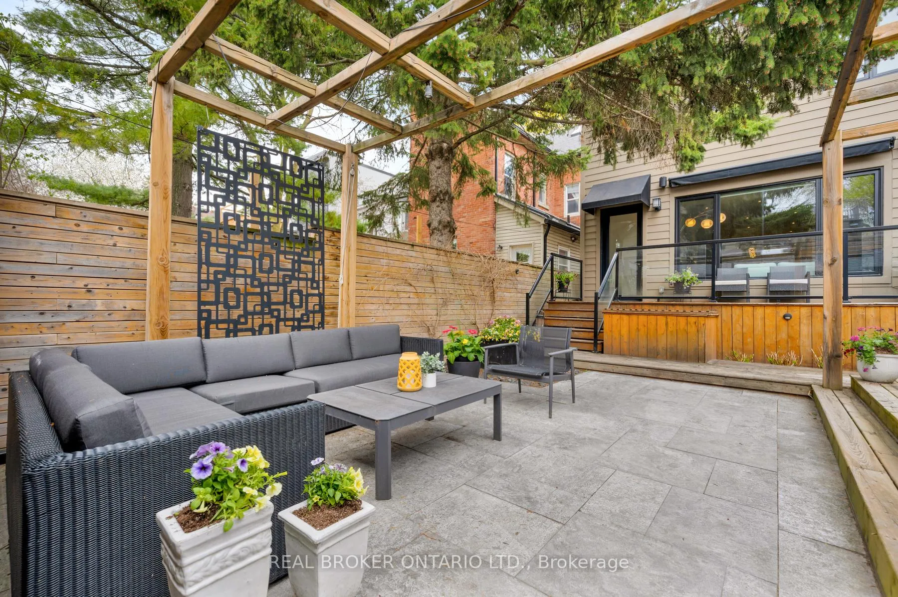 Photo 36 of 40 Brooklyn Avenue, Toronto, South Riverdale — HOMEH