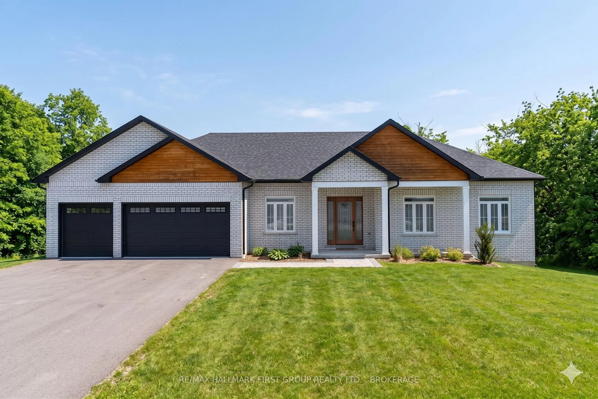 Photo 1 of 1111 Kona Crescent, Frontenac, Frontenac South — HOMEH