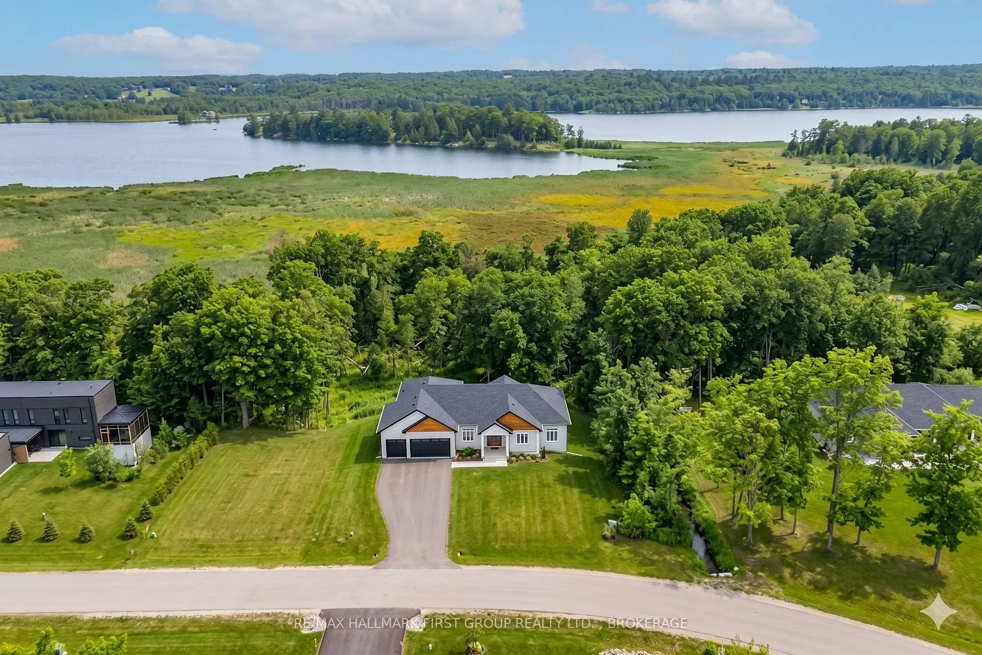 Photo 2 of 1111 Kona Crescent, Frontenac, Frontenac South — HOMEH