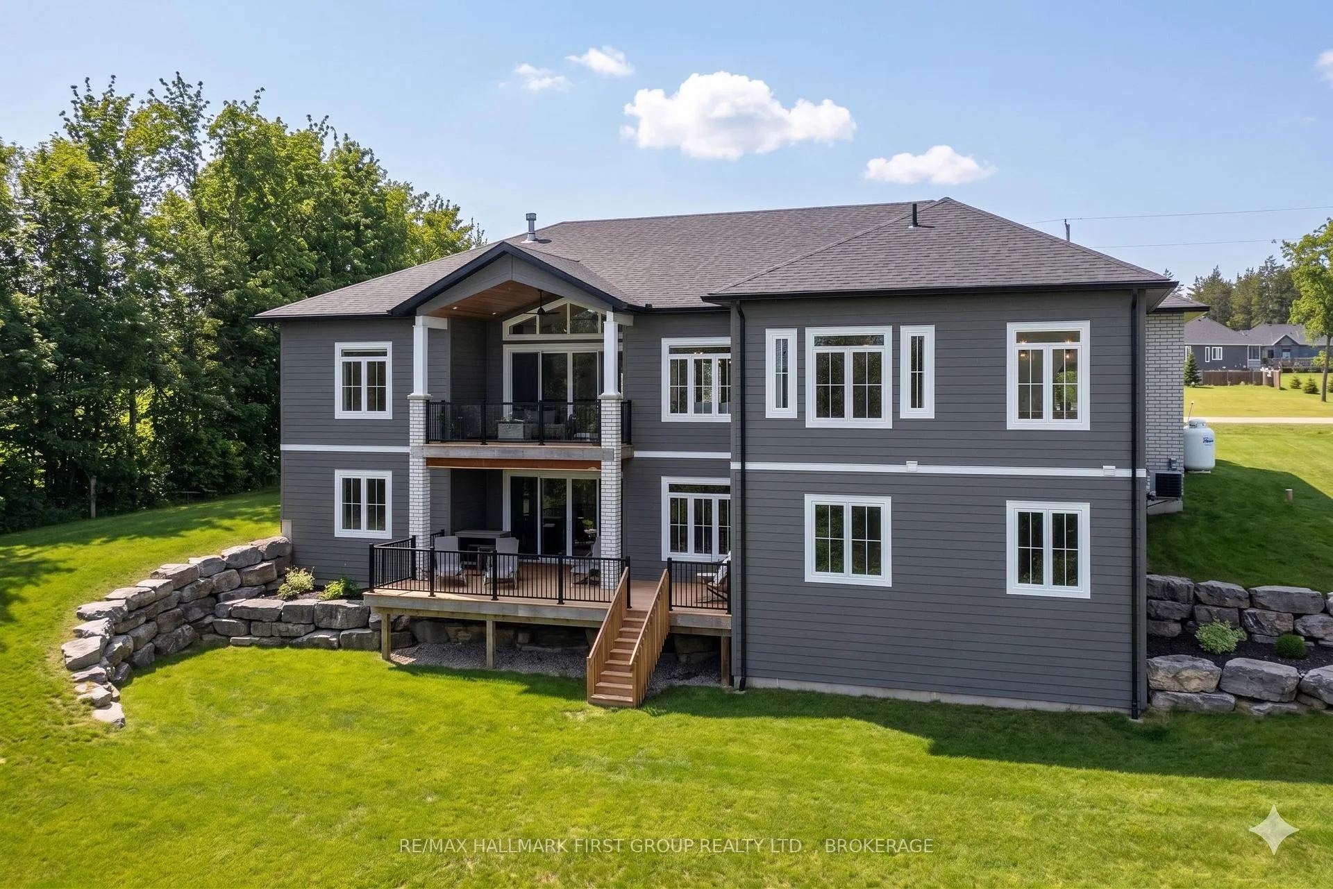 Photo 4 of 1111 Kona Crescent, Frontenac, Frontenac South — HOMEH