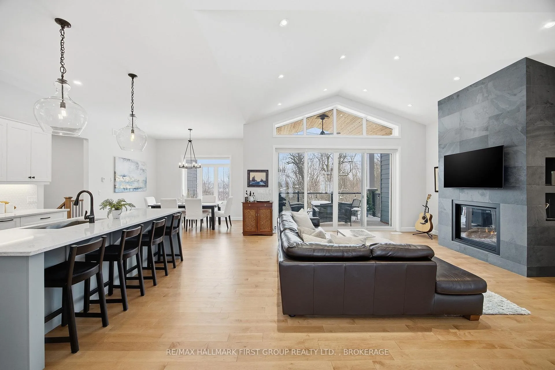 Photo 9 of 1111 Kona Crescent, Frontenac, Frontenac South — HOMEH