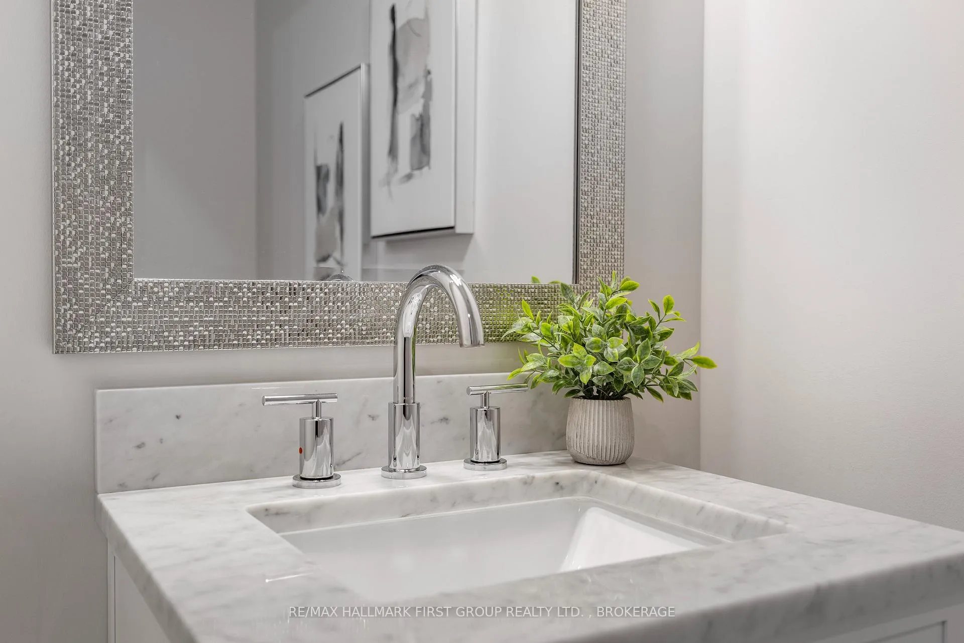Photo 25 of 1111 Kona Crescent, Frontenac, Frontenac South — HOMEH