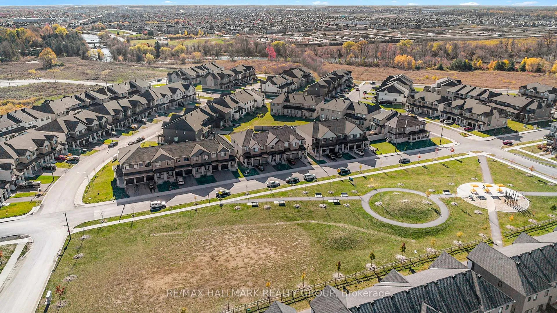 Photo 2 of 262 Darjeeling Avenue, Ottawa, Barrhaven - Heritage Park — HOMEH