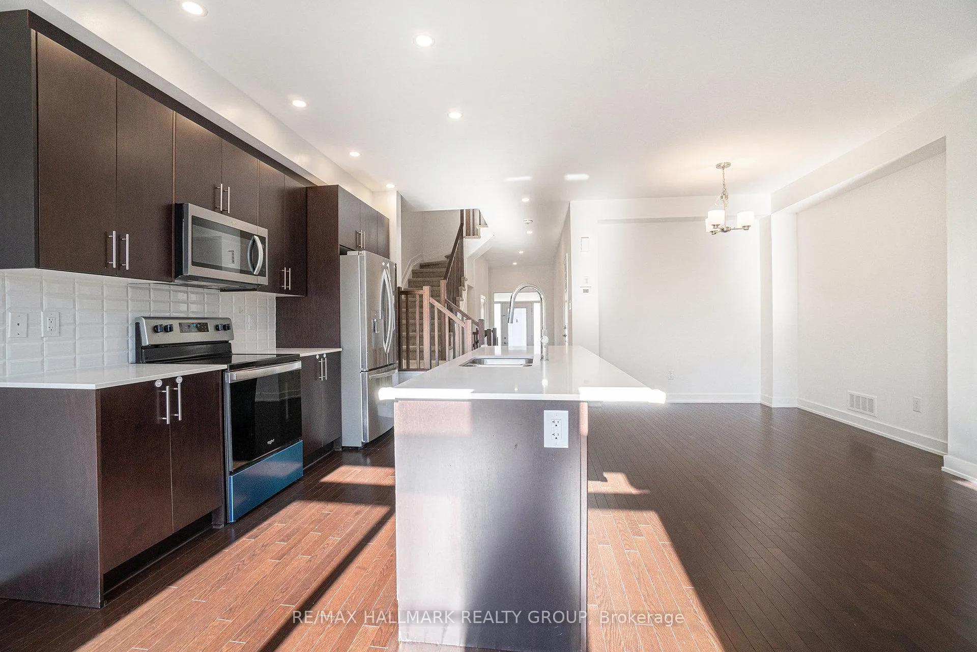 Photo 12 of 262 Darjeeling Avenue, Ottawa, Barrhaven - Heritage Park — HOMEH