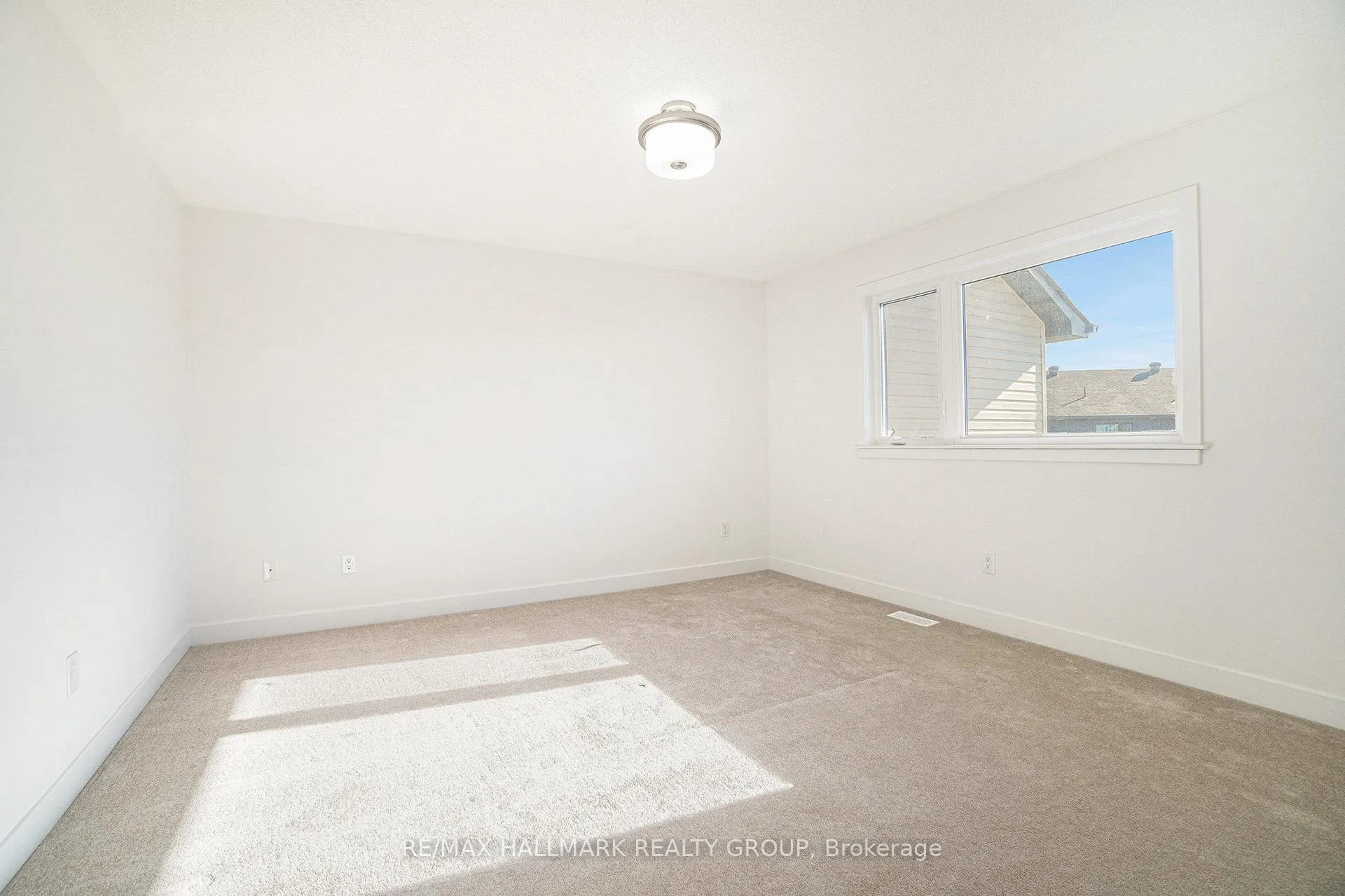 Photo 20 of 262 Darjeeling Avenue, Ottawa, Barrhaven - Heritage Park — HOMEH