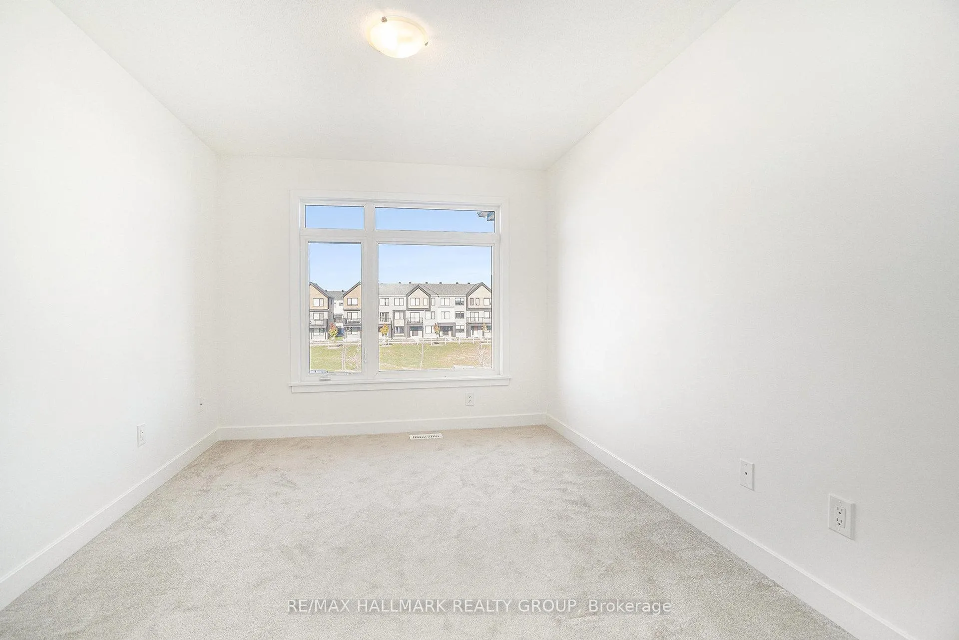 Photo 25 of 262 Darjeeling Avenue, Ottawa, Barrhaven - Heritage Park — HOMEH