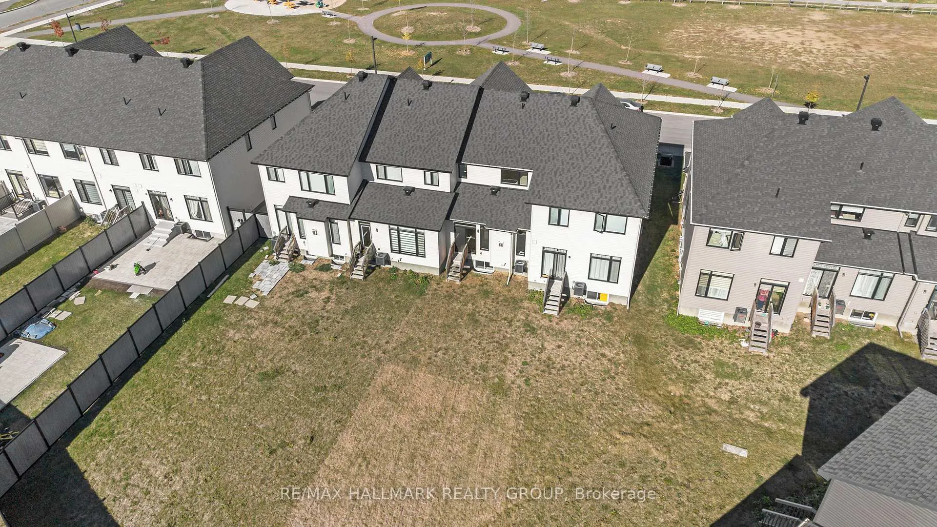 Photo 32 of 262 Darjeeling Avenue, Ottawa, Barrhaven - Heritage Park — HOMEH