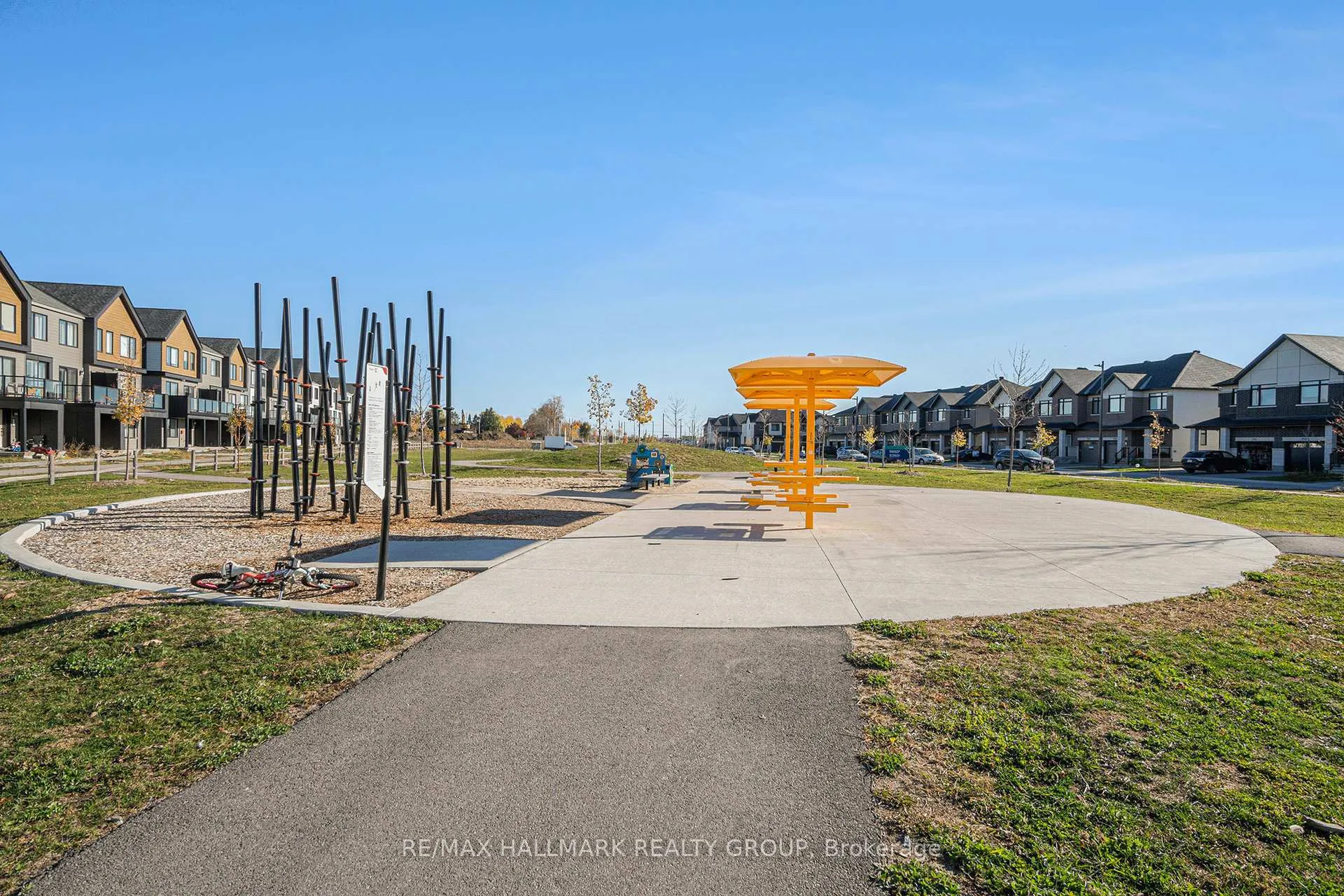 Photo 33 of 262 Darjeeling Avenue, Ottawa, Barrhaven - Heritage Park — HOMEH