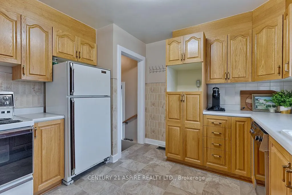 Photo 3 of 504 Wilbert Street, Pembroke — HOMEH