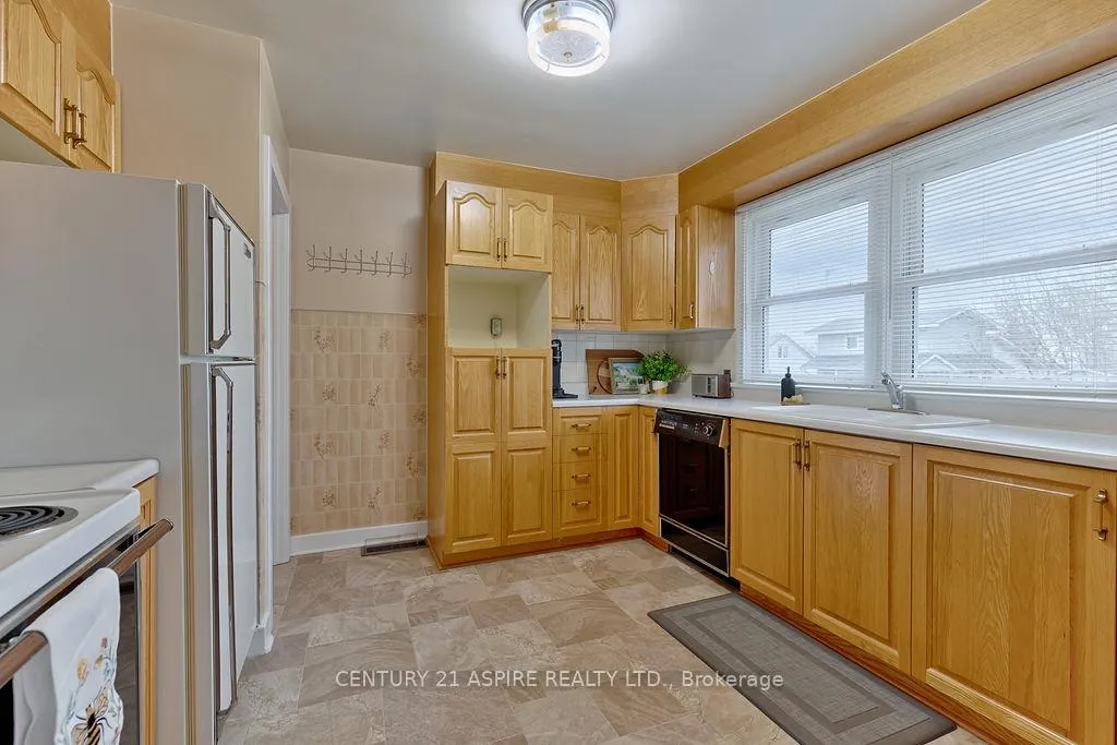Photo 4 of 504 Wilbert Street, Pembroke — HOMEH