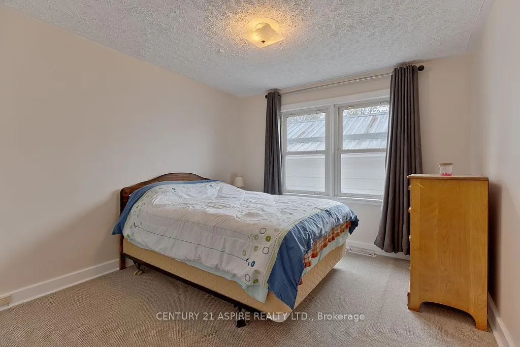 Photo 11 of 504 Wilbert Street, Pembroke — HOMEH