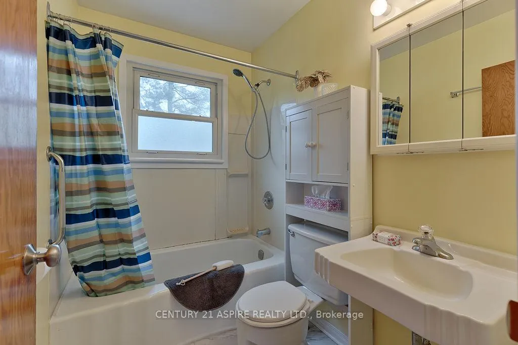 Photo 12 of 504 Wilbert Street, Pembroke — HOMEH