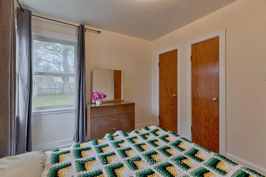 Photo 14 of 504 Wilbert Street, Pembroke — HOMEH