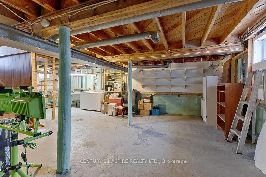Photo 17 of 504 Wilbert Street, Pembroke — HOMEH